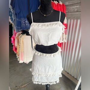 NWT Cloud Ten White Two-Piece Set Crop Top/Mini Skirt with Tassels Size Large